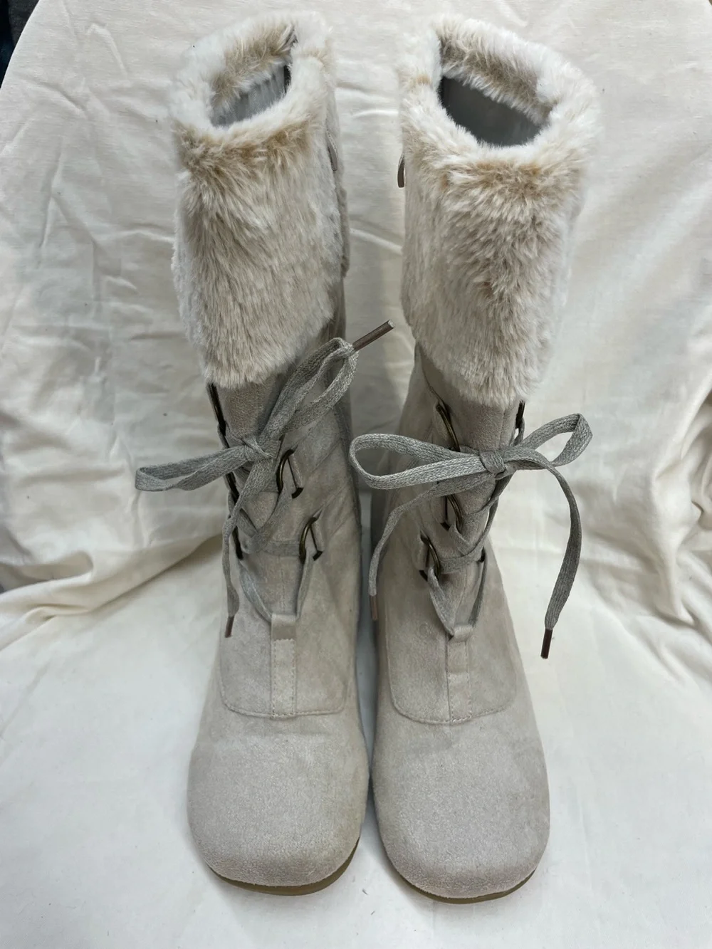Wanted Faux Fur Lace-Up Winter Boots - cream ladies sz 11